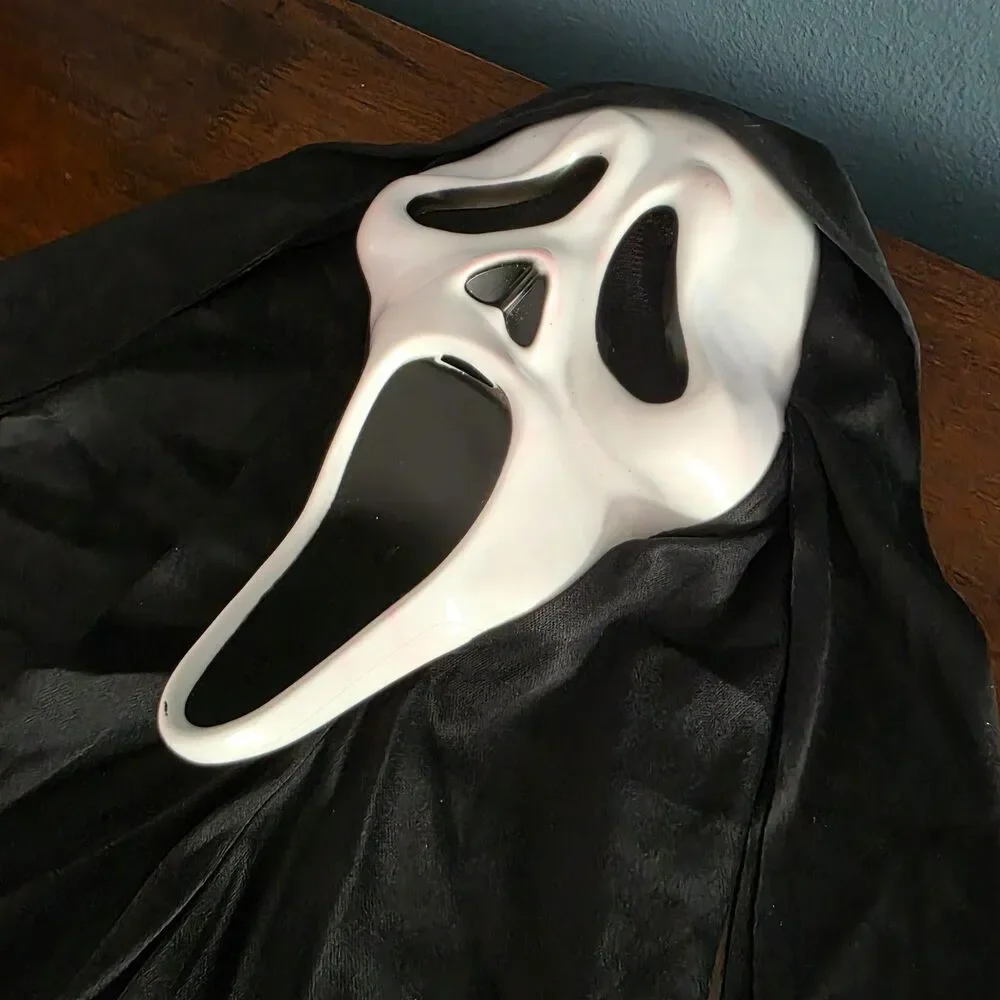 Scream Mask Ghost Face Fun World Div Fantastic Faces 2011 READ